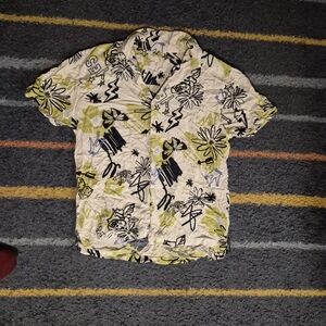Abstract Patterned Short Sleeve Shirt